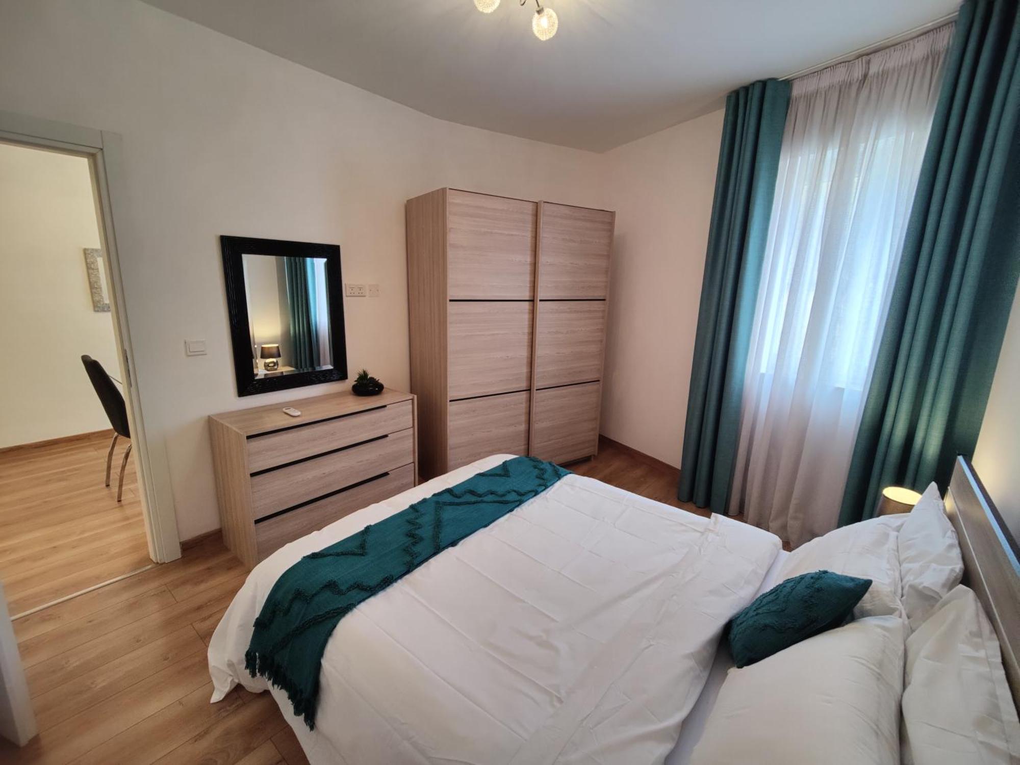 Central Modern Sliema 2 Bedroom Apartment Bagian luar foto